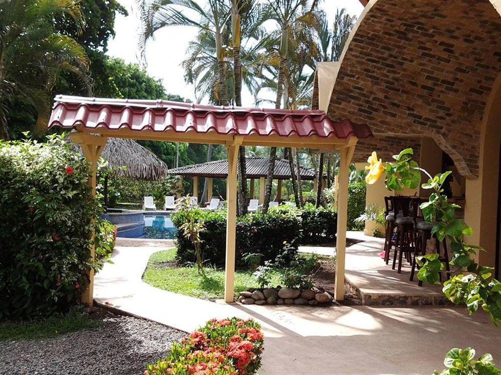 Delfin Beach Front Resort Esterillos Exterior photo