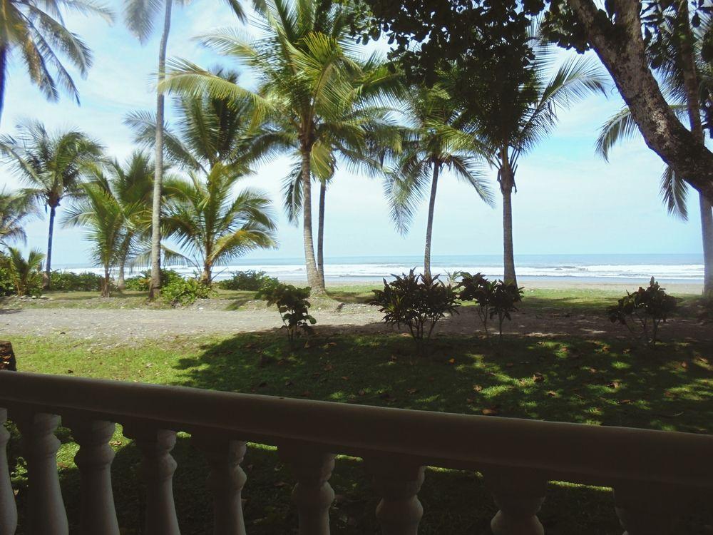 Delfin Beach Front Resort Esterillos Exterior photo